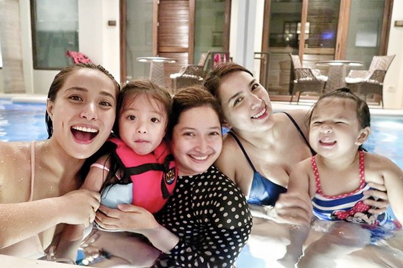 Look Get To Know More About Cristine Reyes And Her Beautiful Sisters Abs Cbn Entertainment 